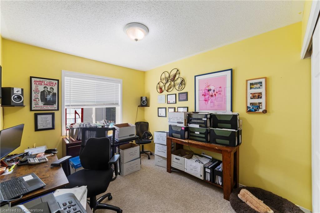 5 Golden Iris Crescent Property Photo 22
