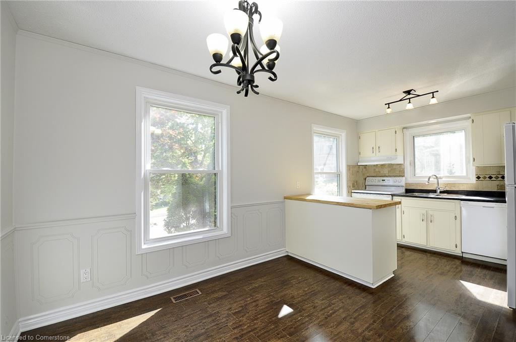 16 Hungerford Road Property Photo 8