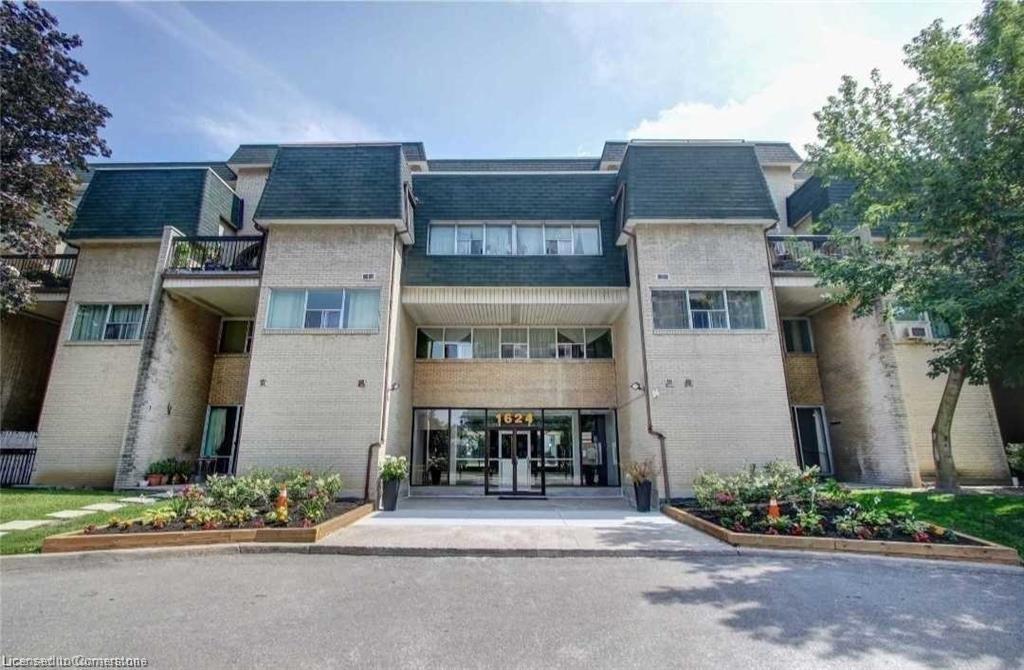 63-1624 Bloor Street E Property Photo 1