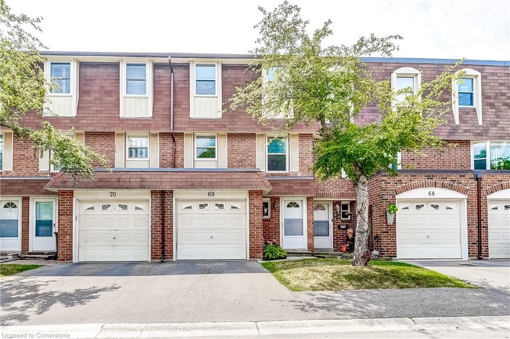 69-235 Bronte Street S Property Photo 1