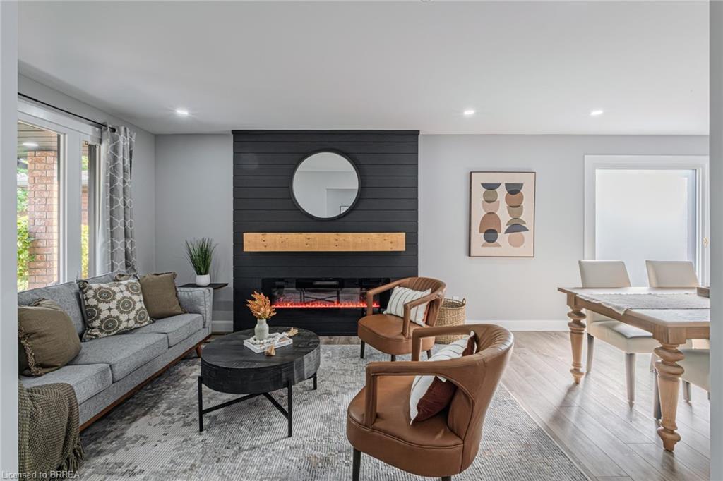 22 Royal Oak Drive Property Photo 3