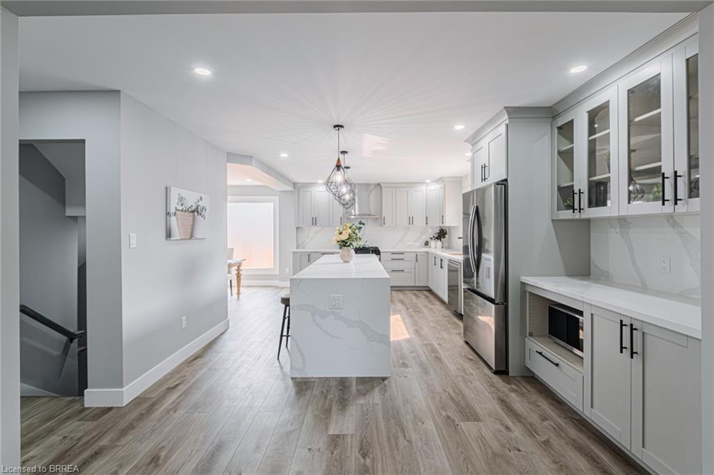 22 Royal Oak Drive Property Photo 7