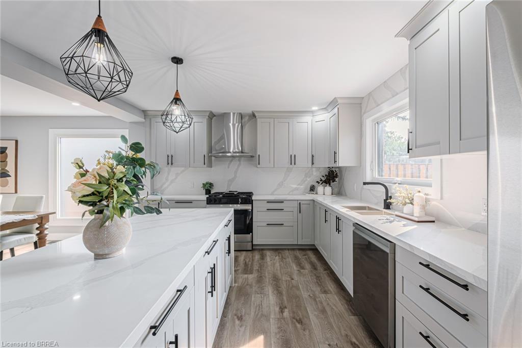 22 Royal Oak Drive Property Photo 9