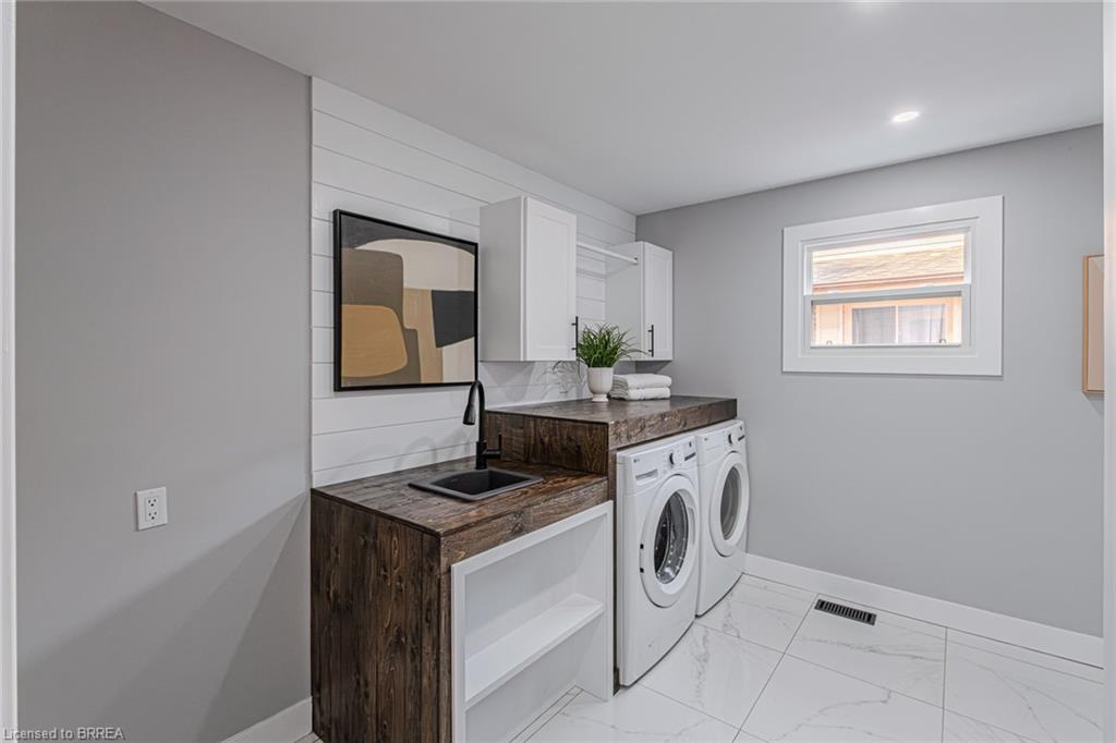 22 Royal Oak Drive Property Photo 16