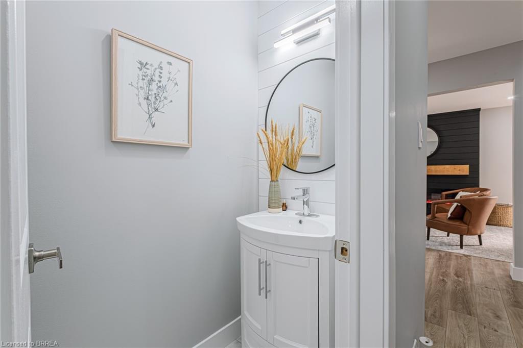 22 Royal Oak Drive Property Photo 17