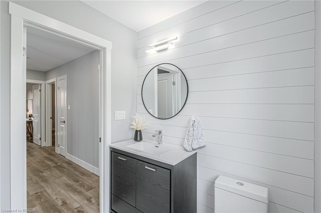 22 Royal Oak Drive Property Photo 20