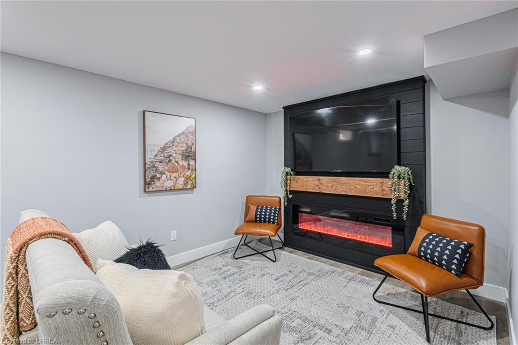 22 Royal Oak Drive Property Photo 34