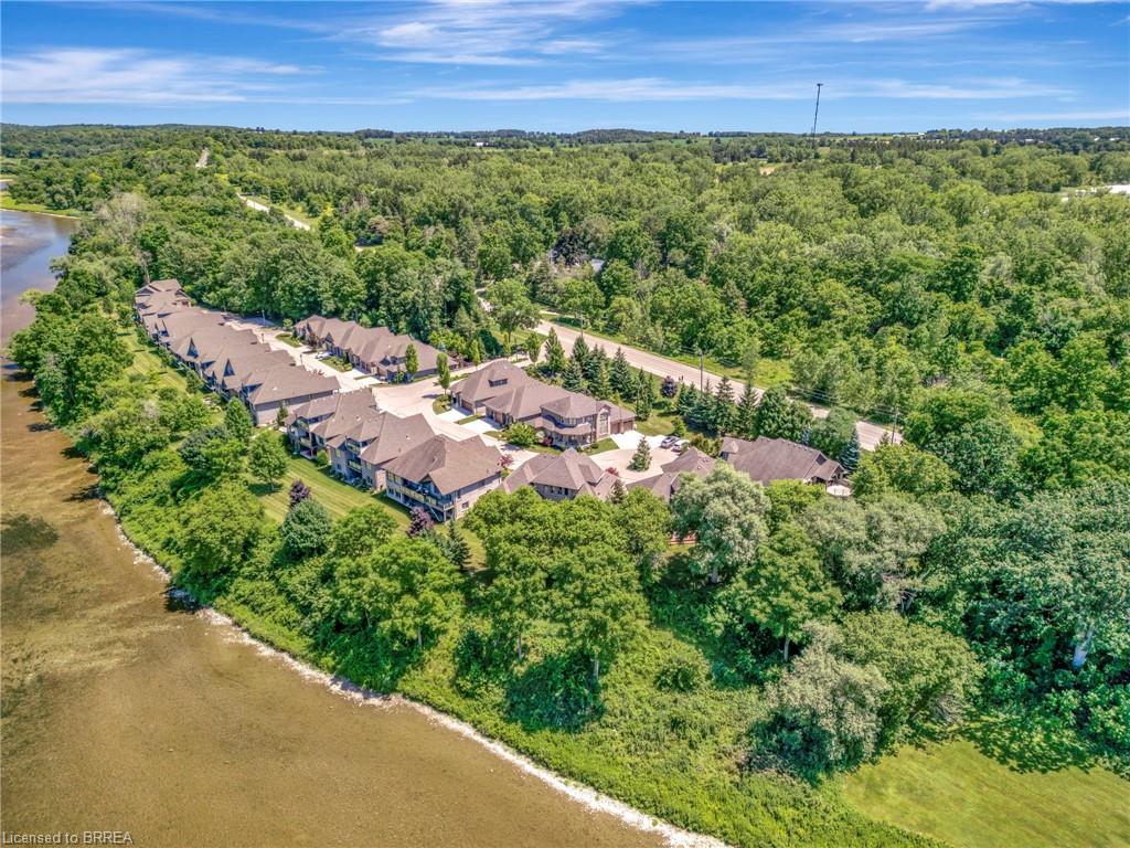 23-158 Willow Street Property Photo 6