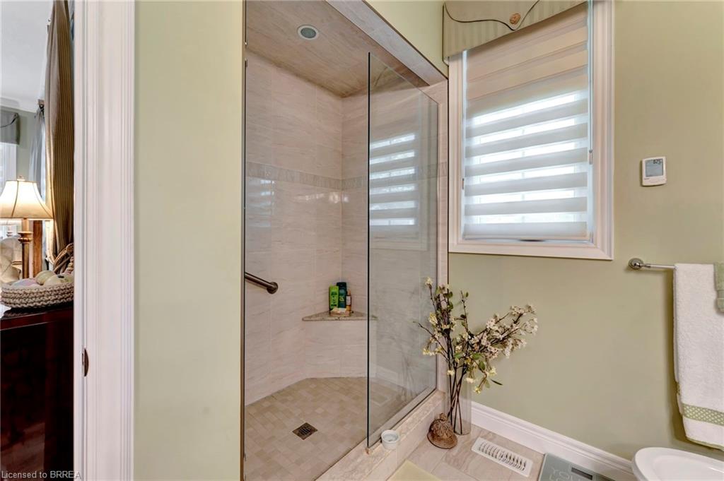 23-158 Willow Street Property Photo 33