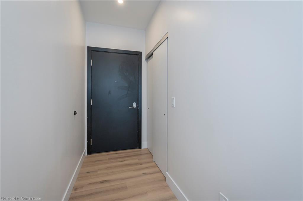 1403-5 Wellington Street S Property Photo 2