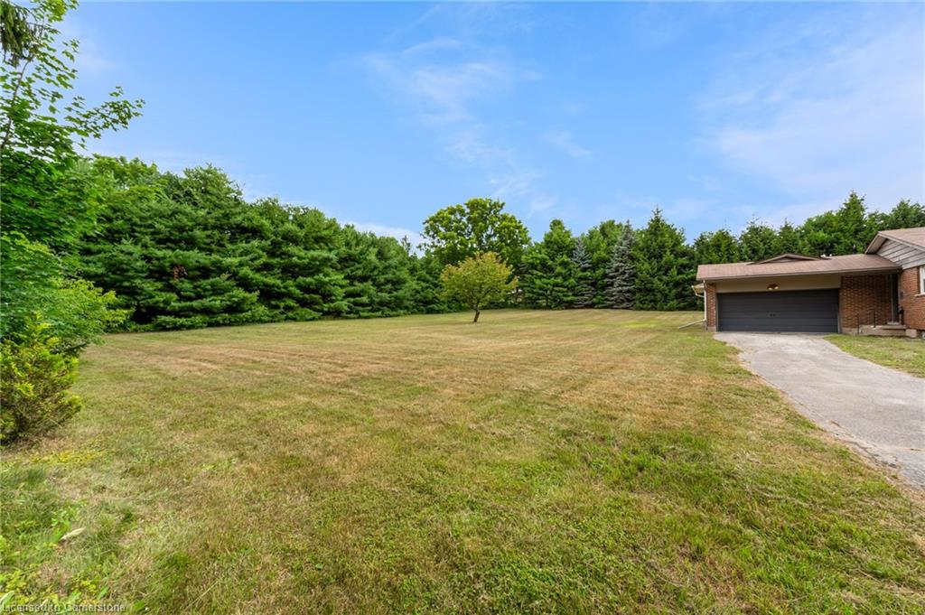 489 Memorial Drive Property Photo 9