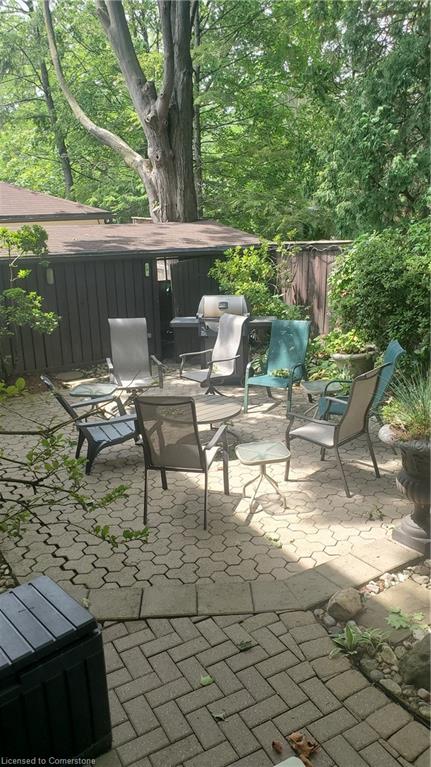 2-432 Burlington Avenue Property Photo 11