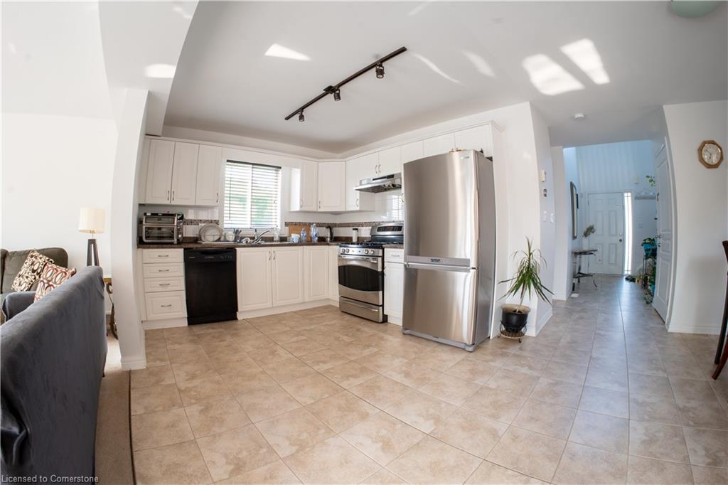 6857 Ailanthus Avenue Property Photo 8