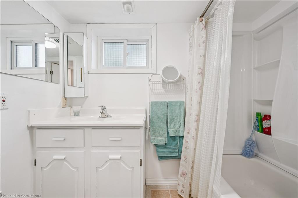 854 Guelph Street Property Photo 26