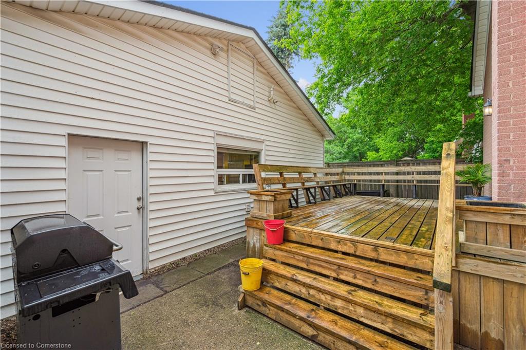 854 Guelph Street Property Photo 29