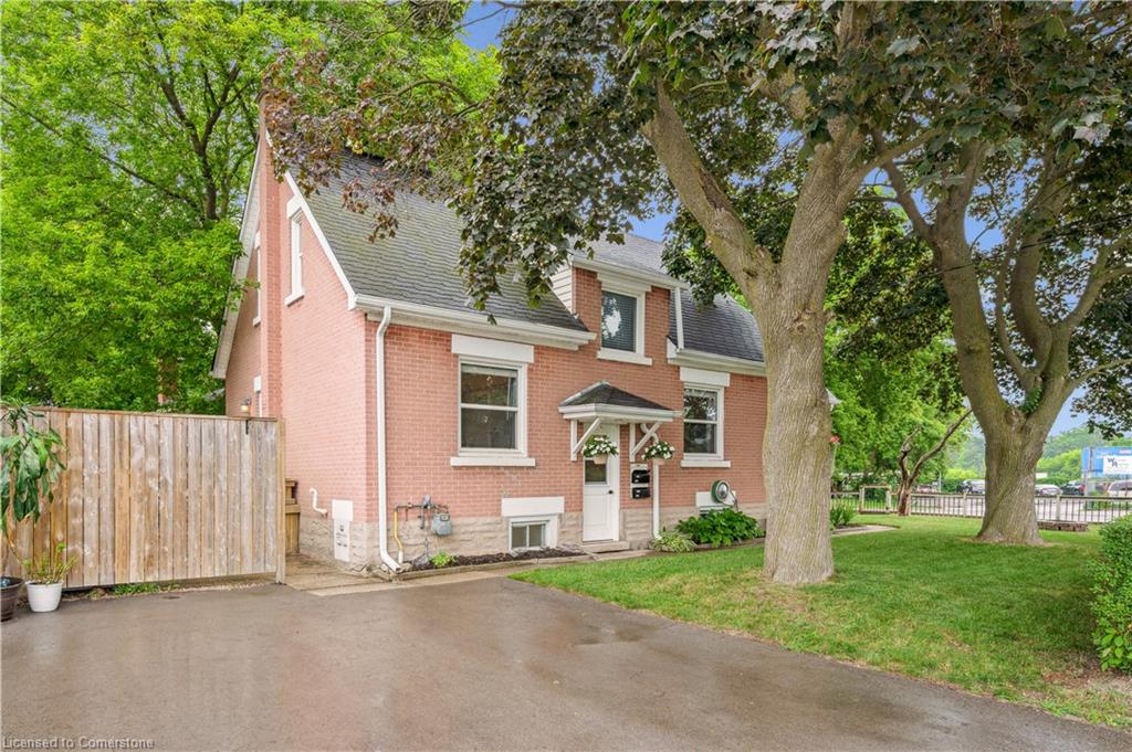 854 Guelph Street Property Photo 35