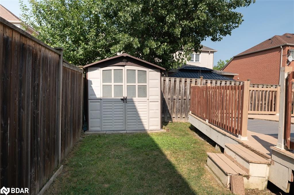 49 Montebello Crescent Property Photo 5