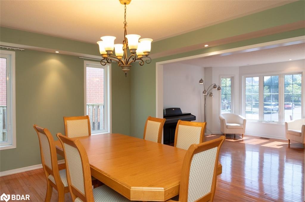 49 Montebello Crescent Property Photo 10