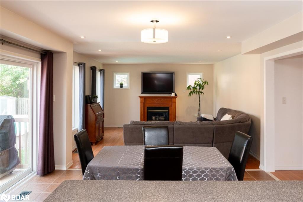 49 Montebello Crescent Property Photo 19