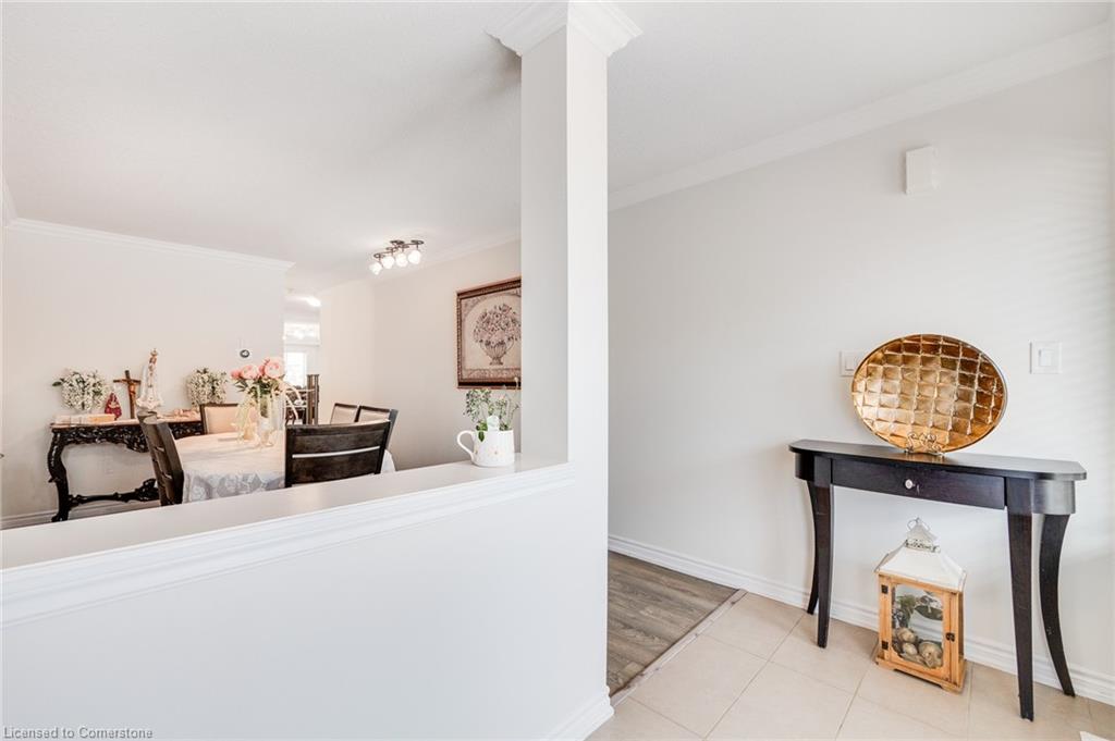 22 Scarletwood Street Street Property Photo 9