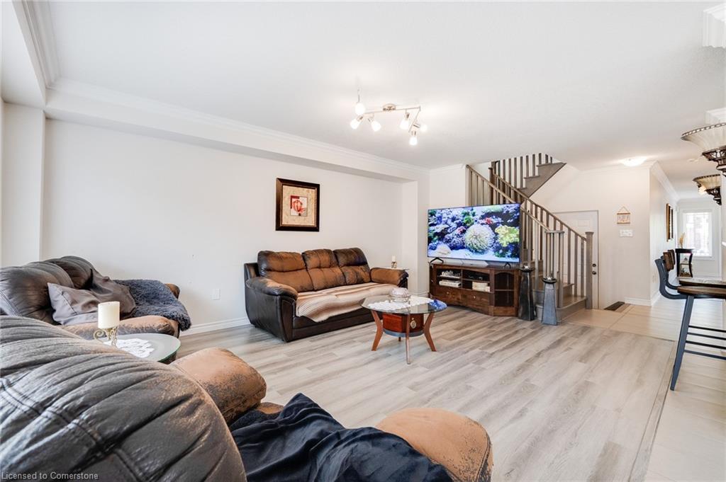 22 Scarletwood Street Street Property Photo 18