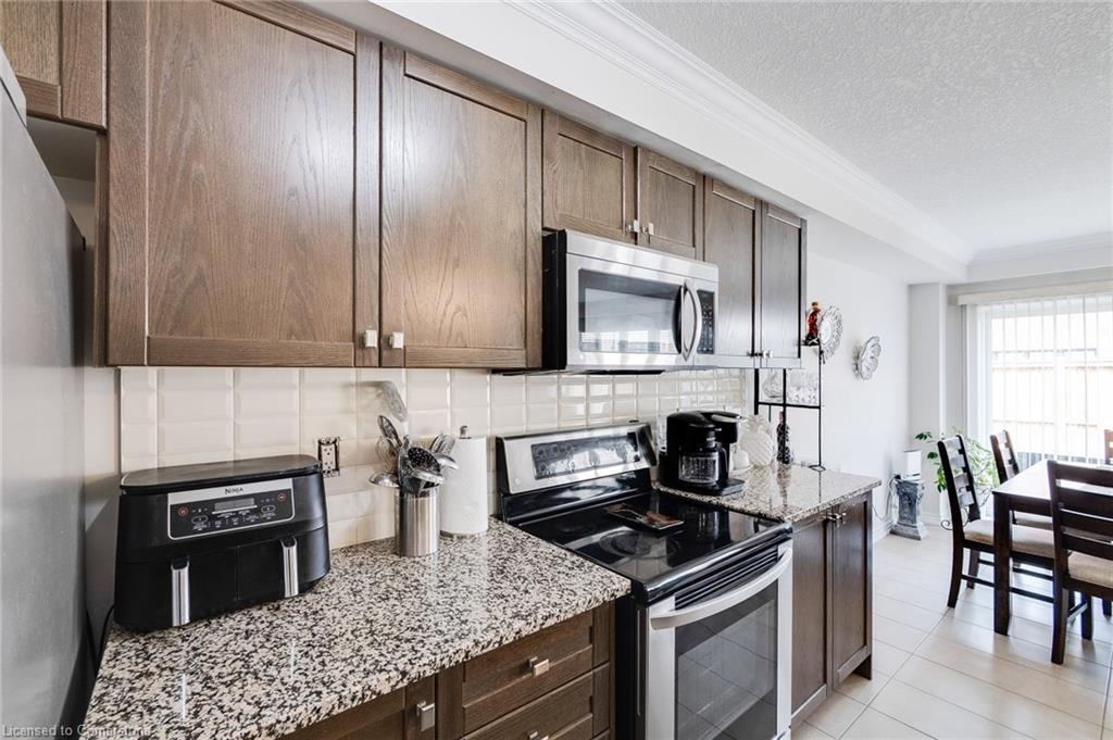 22 Scarletwood Street Street Property Photo 28