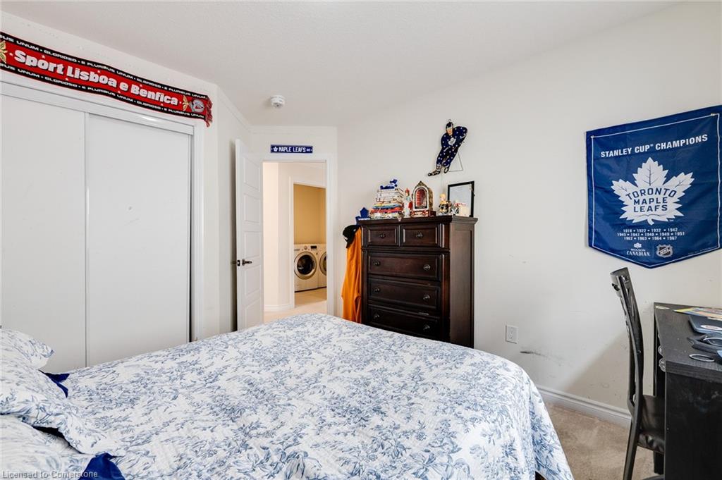 22 Scarletwood Street Street Property Photo 43