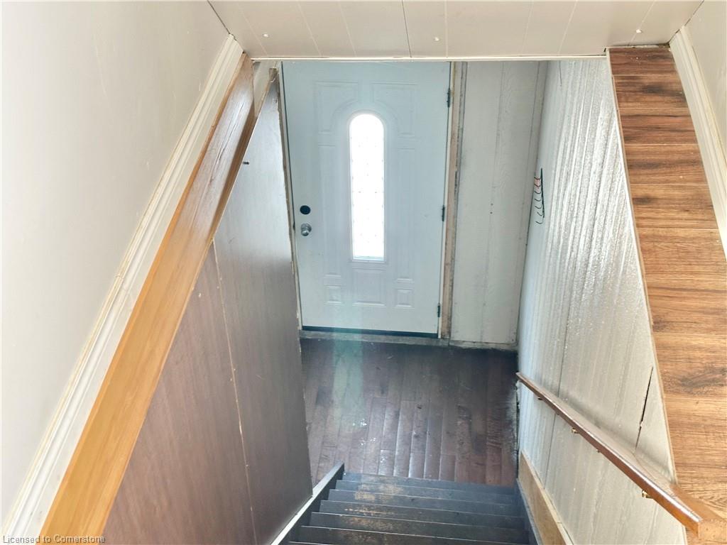 195 Townline Street Property Photo 4