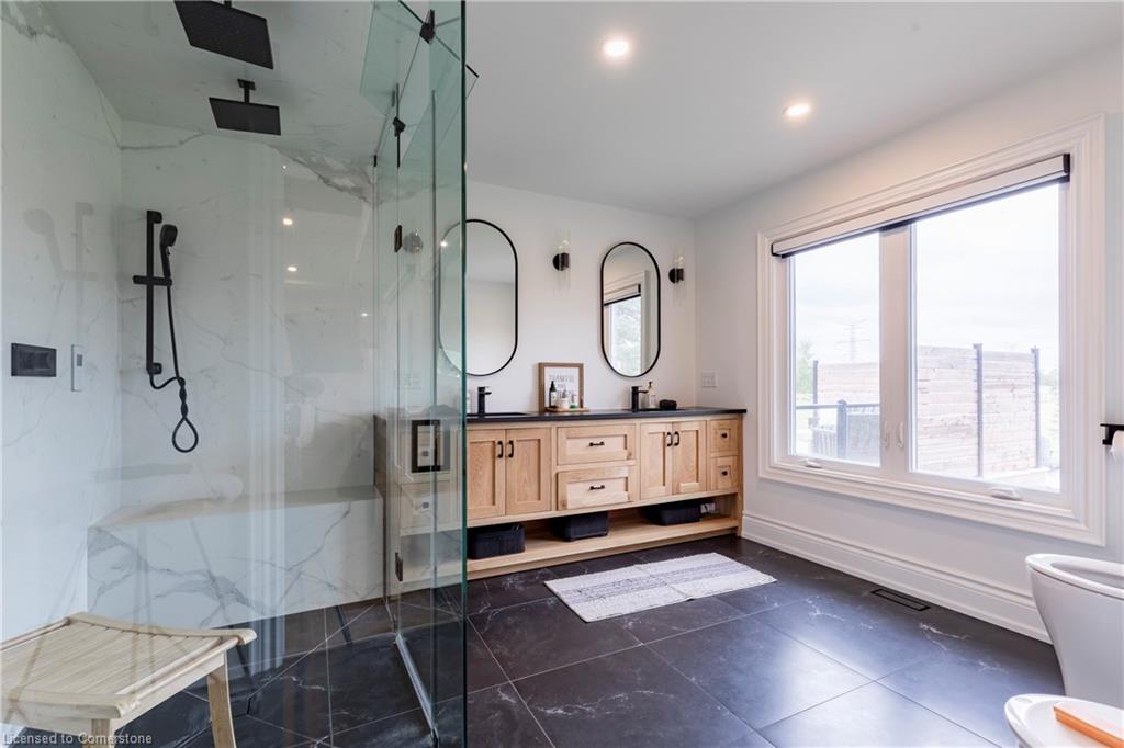 1506 6th Concession Road W Property Photo 15