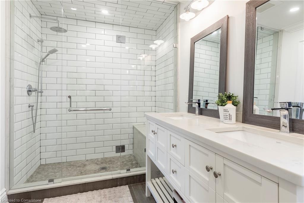 1506 6th Concession Road W Property Photo 23