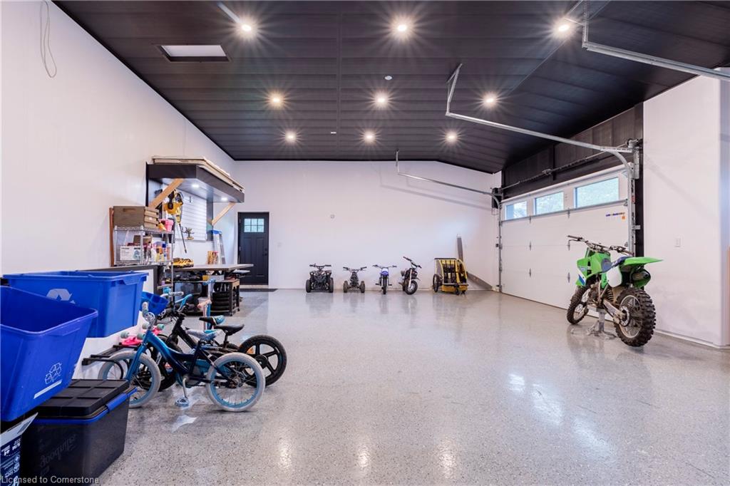 1506 6th Concession Road W Property Photo 29