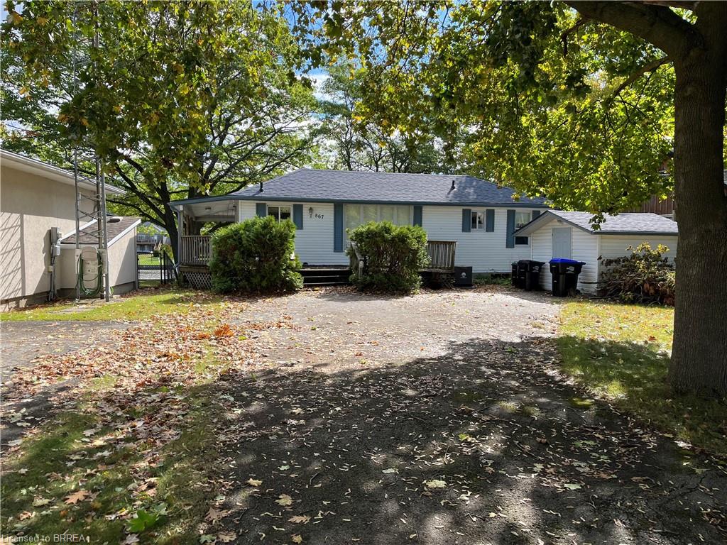 867 Mosley Street Property Photo 1