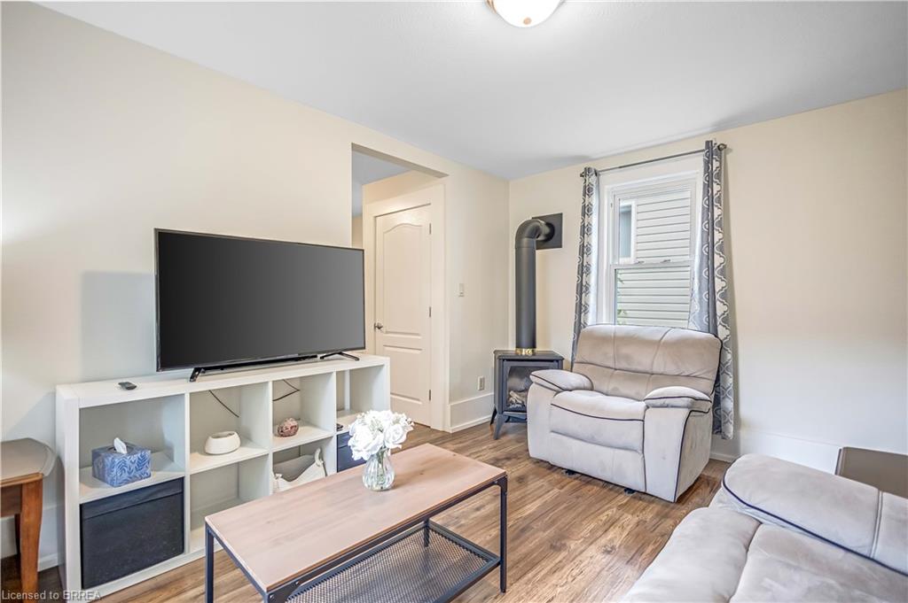 143 Campbell Street Property Photo 7