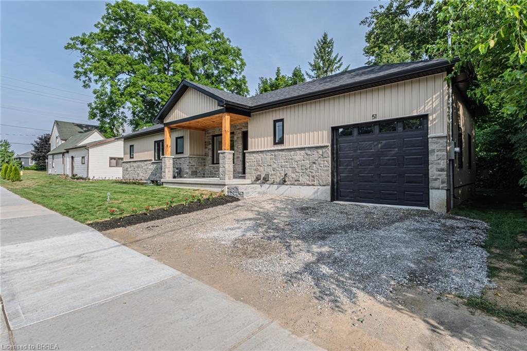 51 Brown Street W Property Photo 2