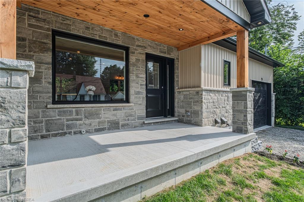 51 Brown Street W Property Photo 3