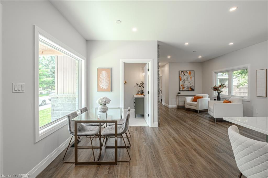51 Brown Street W Property Photo 17