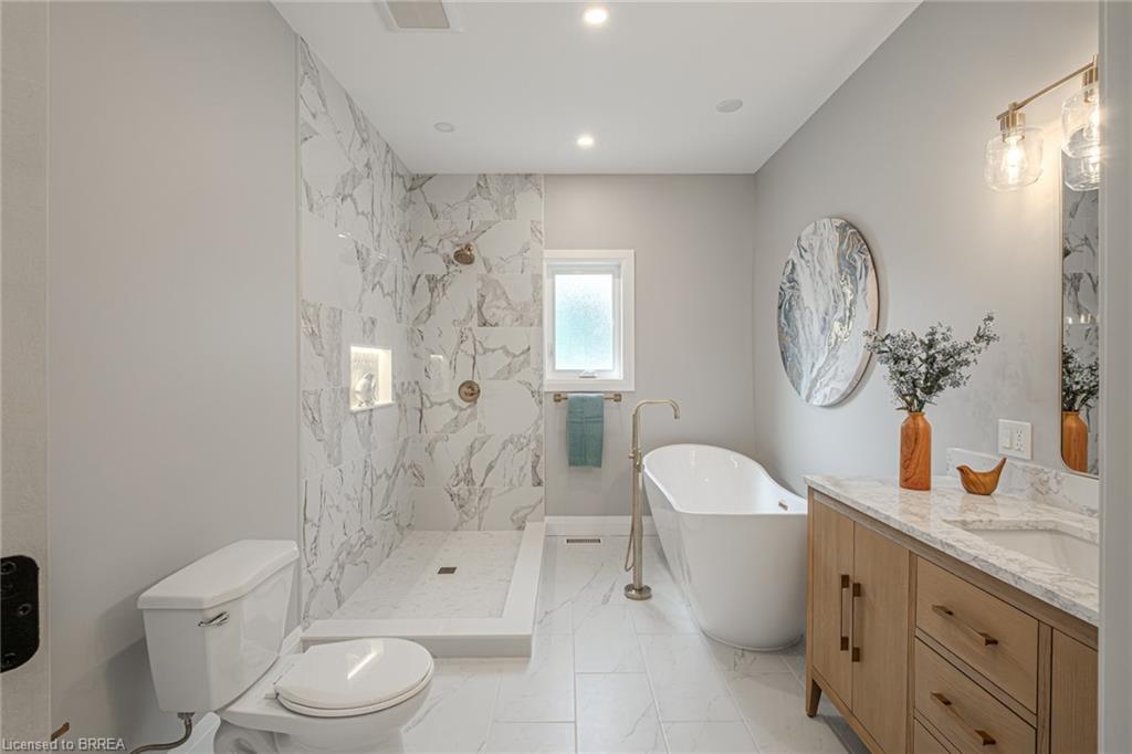 51 Brown Street W Property Photo 28