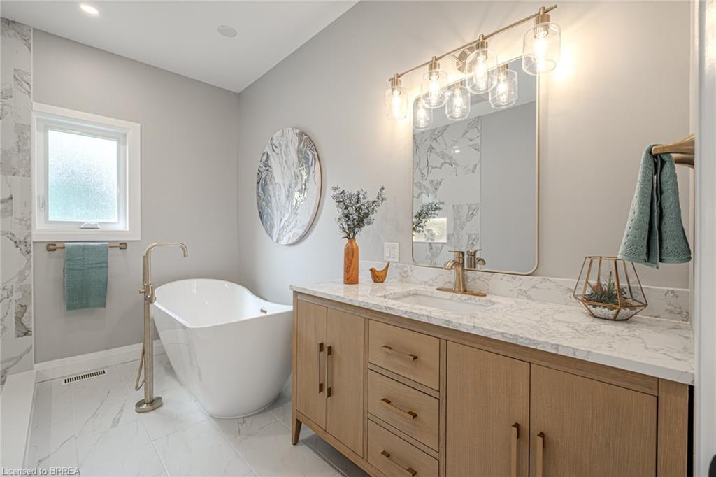 51 Brown Street W Property Photo 29