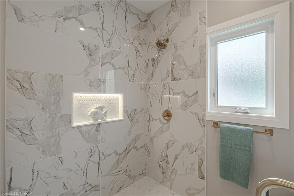 51 Brown Street W Property Photo 30