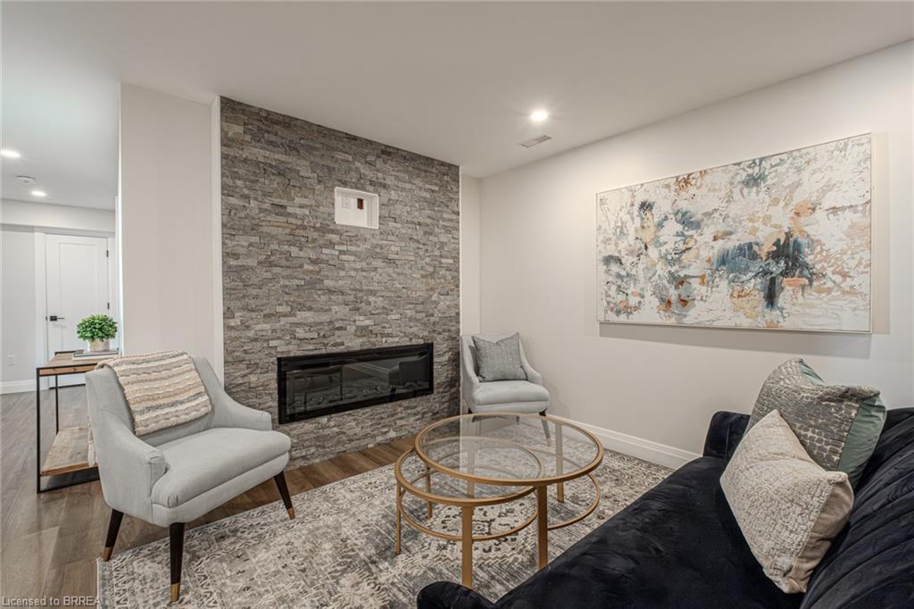 51 Brown Street W Property Photo 41