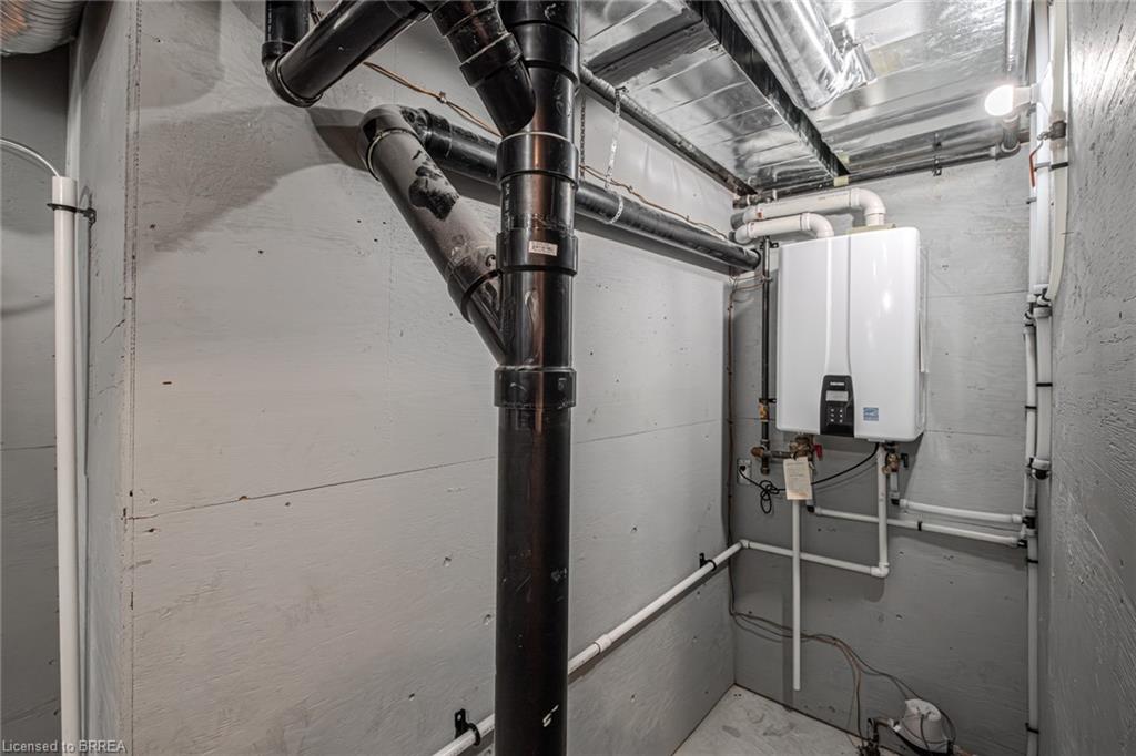 51 Brown Street W Property Photo 45