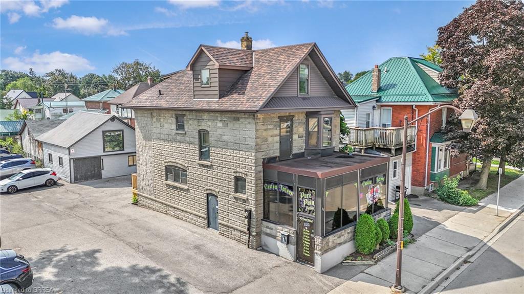 96 Court Street Property Photo 2