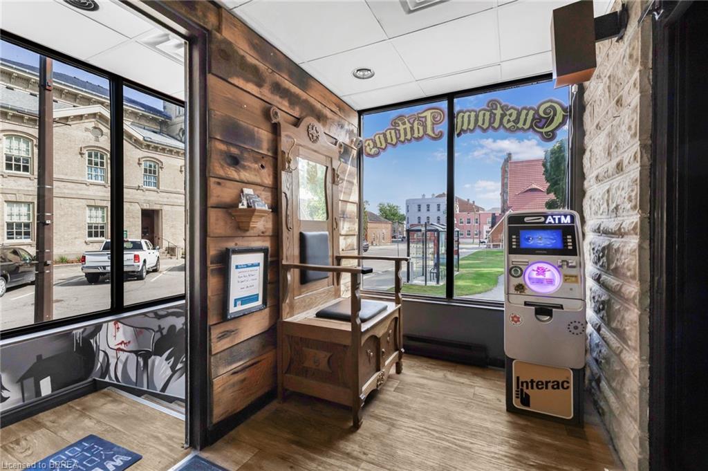 96 Court Street Property Photo 5