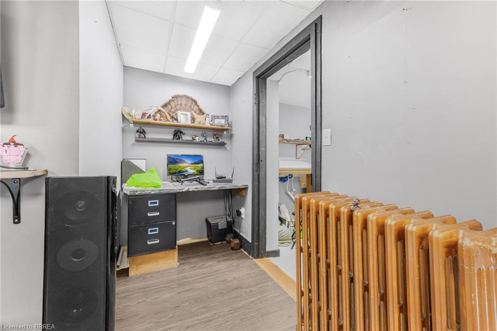 96 Court Street Property Photo 14