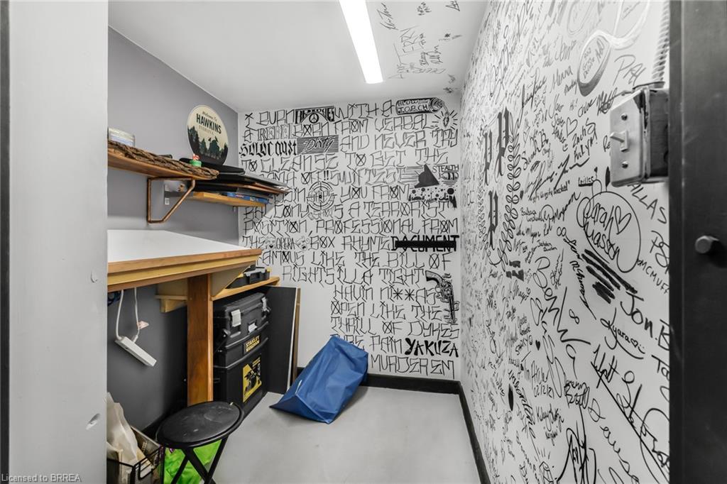 96 Court Street Property Photo 15