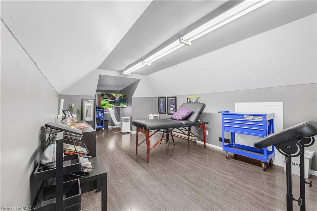 96 Court Street Property Photo 18