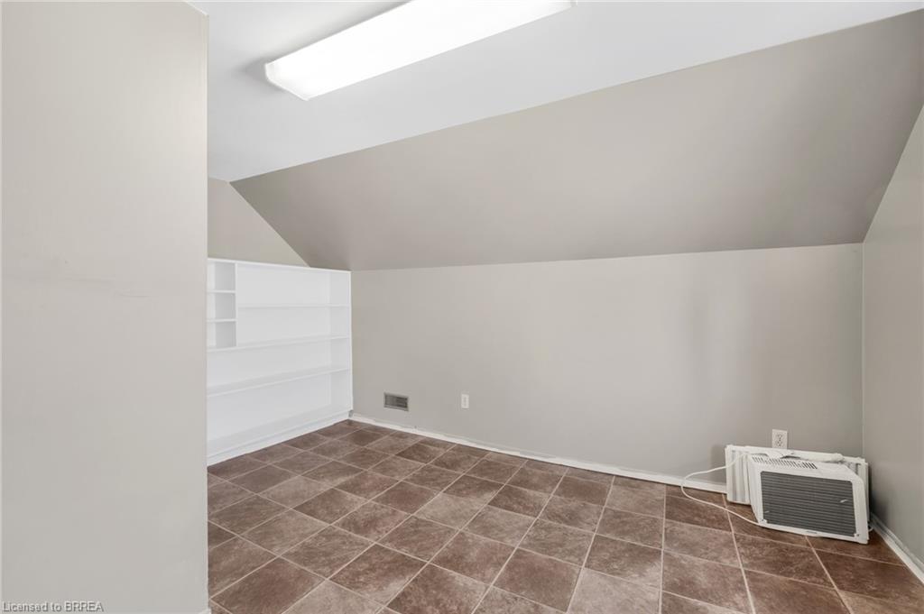 96 Court Street Property Photo 19