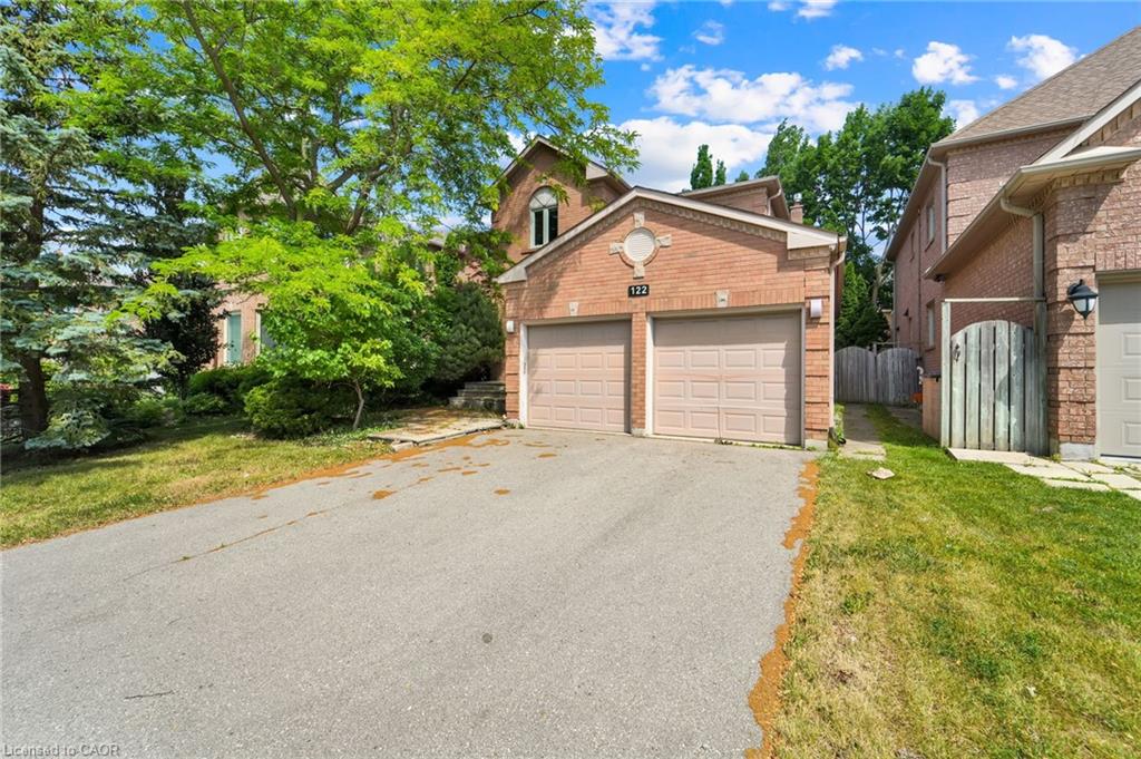 122 Beverley Glen Boulevard Property Photo 1