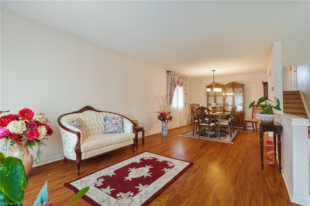 322 Stone Church Road E Property Photo 6