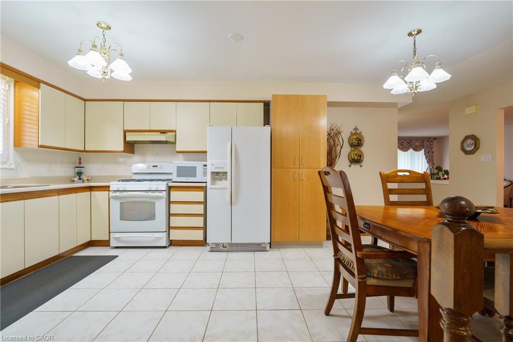 322 Stone Church Road E Property Photo 19